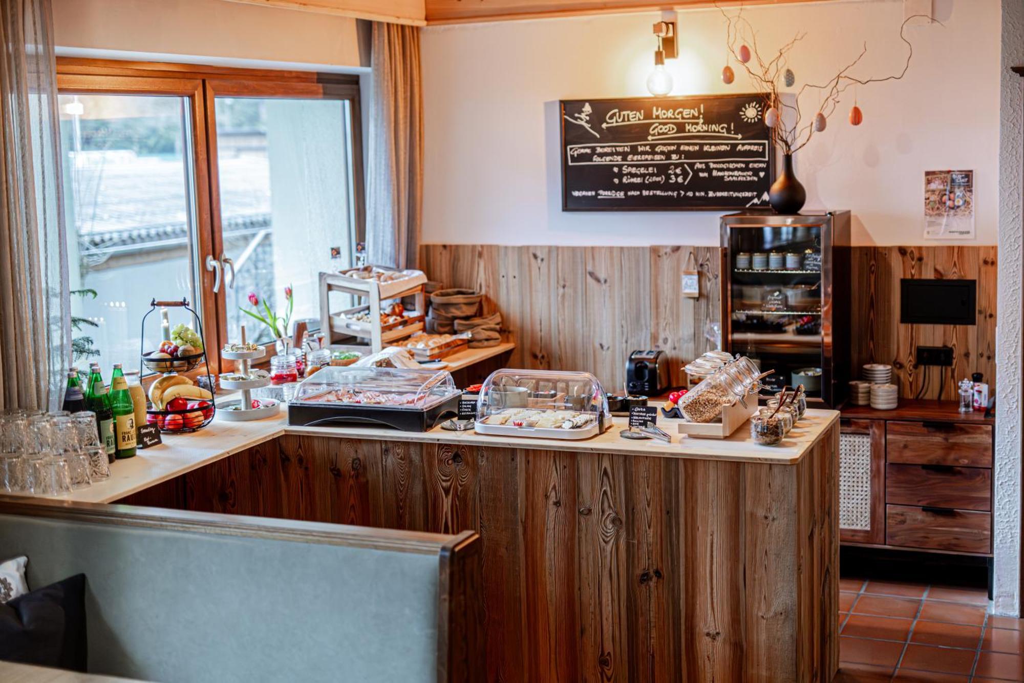 Eschenhof Bed & Breakfast คาพรูน ภายนอก รูปภาพ