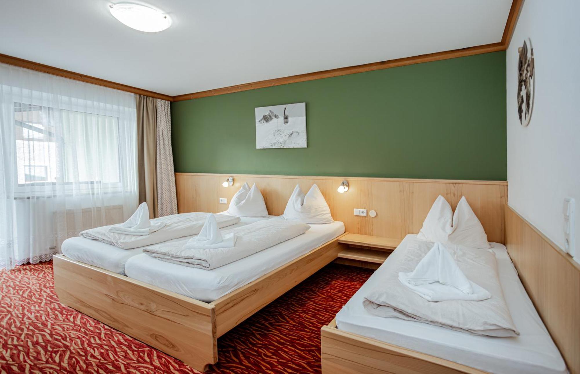 Eschenhof Bed & Breakfast คาพรูน ห้อง รูปภาพ