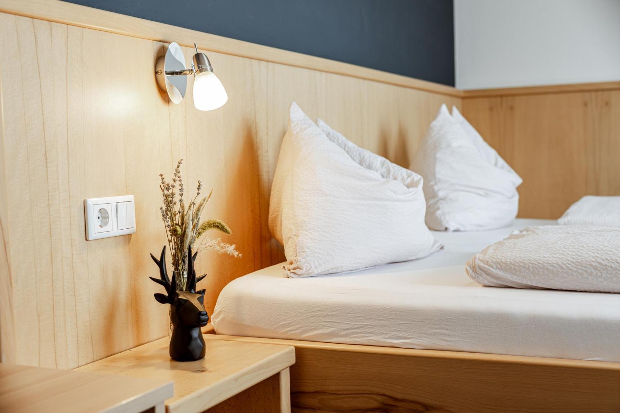 Eschenhof Bed & Breakfast คาพรูน ห้อง รูปภาพ